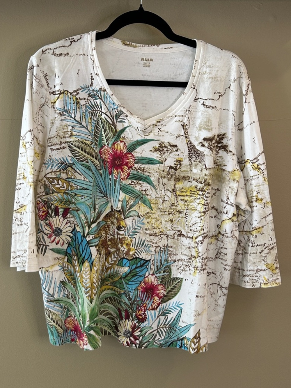 Alia Off-White V-Neck 3/4 Sleeve Tee with Tropical Floral Print